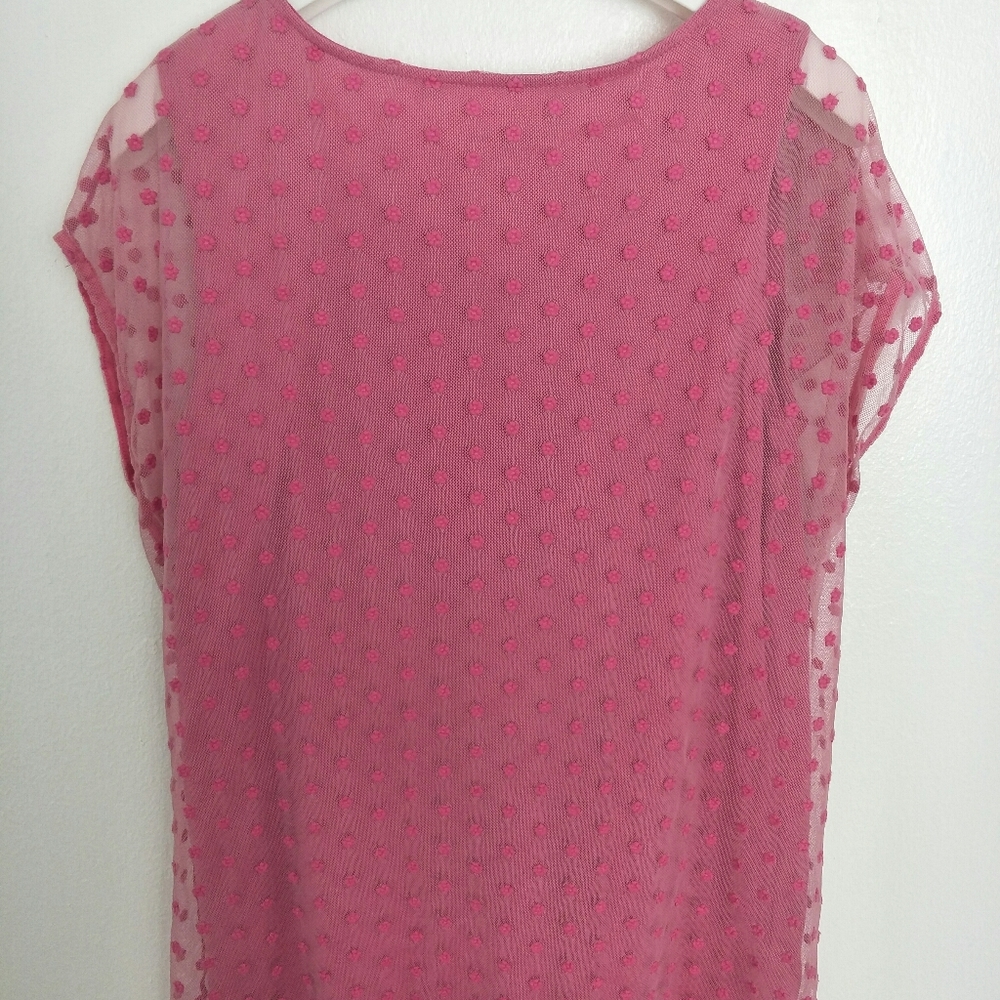 pink top - Picture 4 of 4